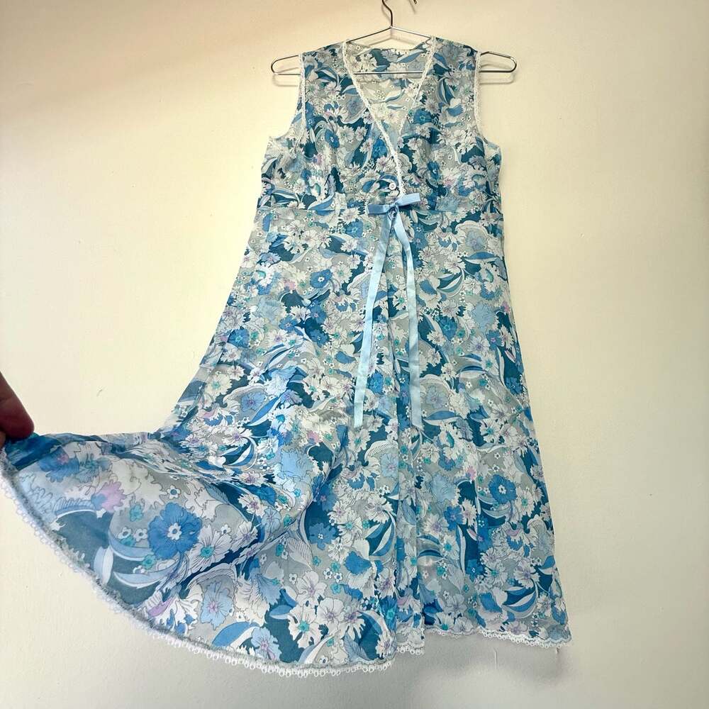 Vintage Floral Lace Trim Nightgown Blue White Chiffon Chemise Nightgown